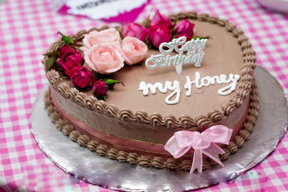 Hình ảnh bánh sinh nhật hình trái tim