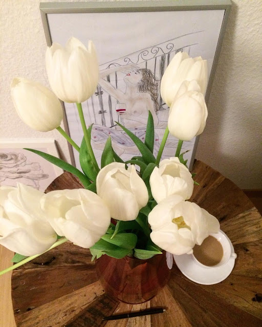 20766528_294743137662154_5480362971022491648_n Lọ Hoa Tulip Trắng Tuyệt Đẹp