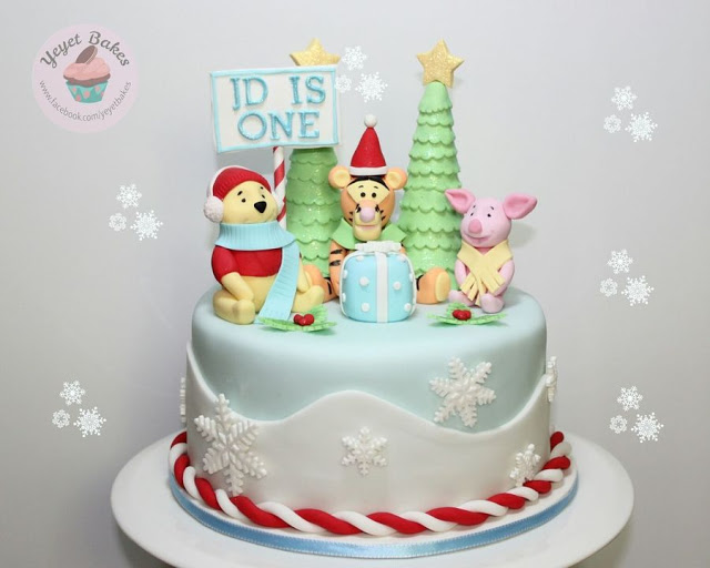 900_902648gorb_my-tigger-christmas-theme-birthday-cake-for-a-1-year-old-celebrant-cake-is-made-of-chocolate-sponge-with-fondant-and-gumpaste-details-for Hình ảnh bánh sinh nhật 1 tuổi 8