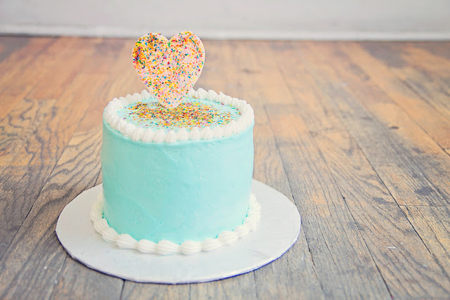 one2b12byear2bold2bbirthday2bcake2bbaby2beating2bfirst2bcake2bshabby2bchic2btutu2bfun2byummy2bphoto2bshoot2bcelebration2bmaternity2bmotherhood2bpregnancy2bliz2banne2bphotography2b2 Hình ảnh bánh sinh nhật 1 tuổi 18